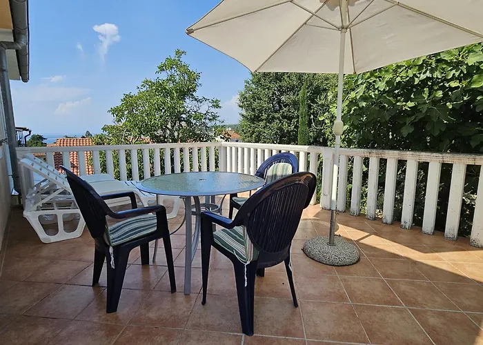 Magdica Lägenhet Malinska